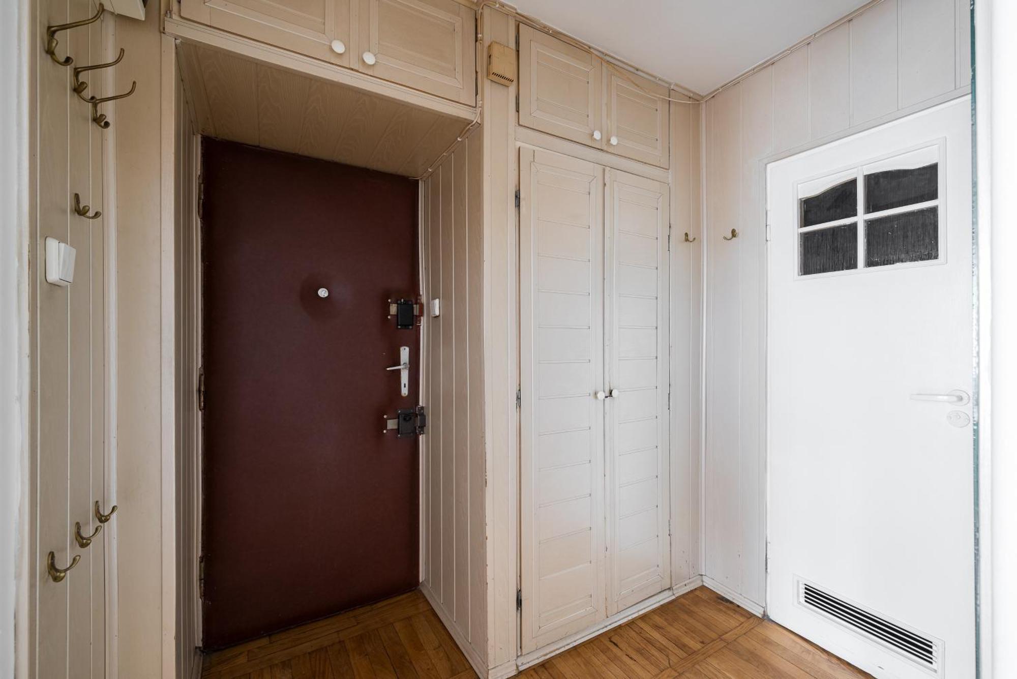 Wola Mila Standard Apartment Warsaw