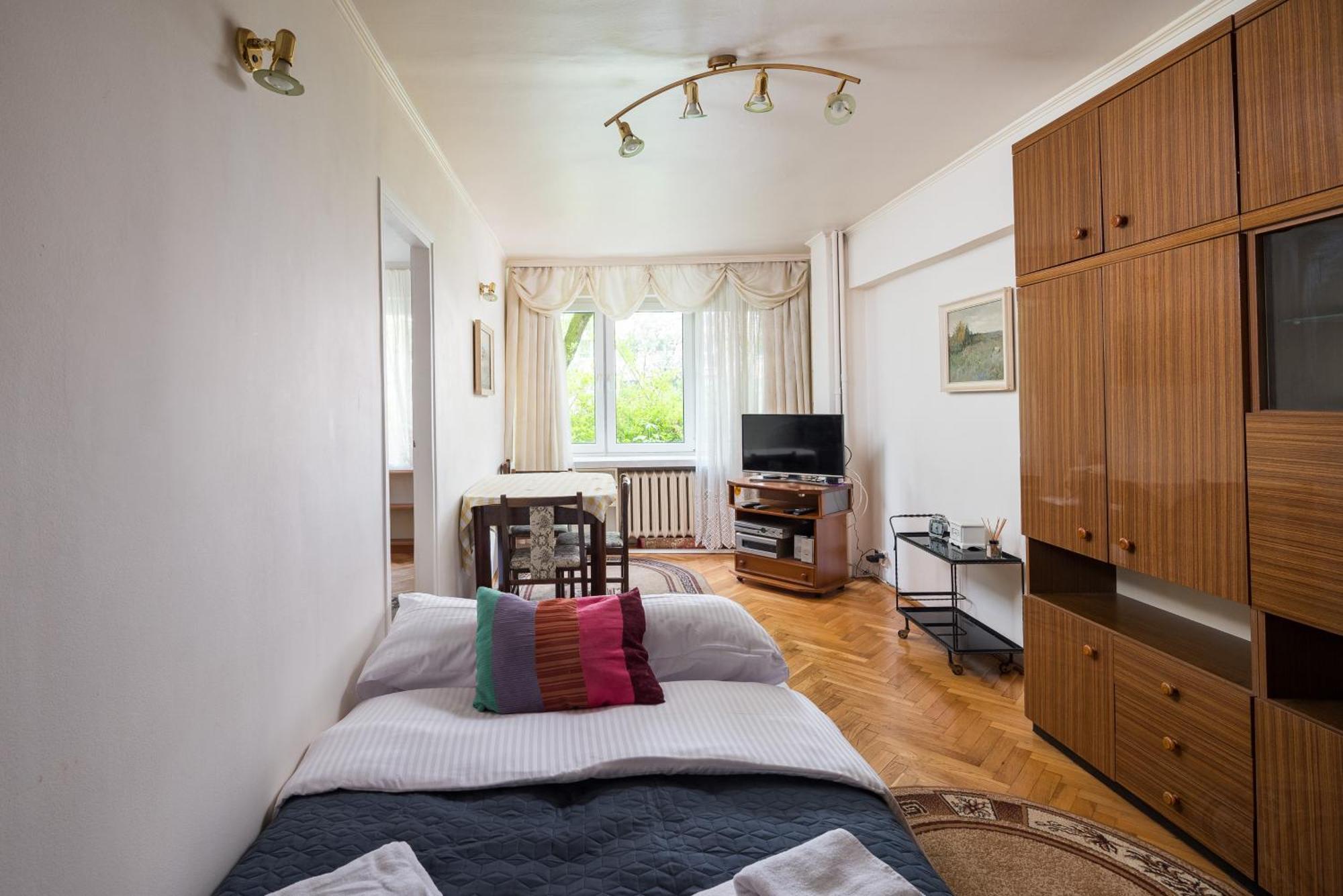 Apartment Wola Mila Standard Warsaw